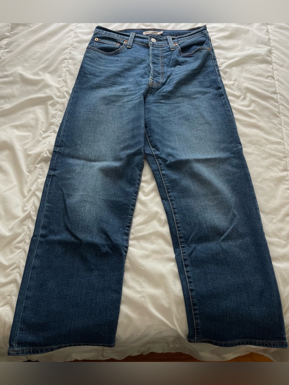 Levi’s Straight Leg Jeans
